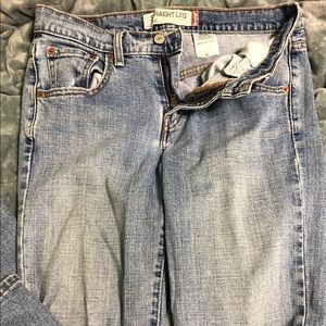 Classic Straight Leg Levi Jeans